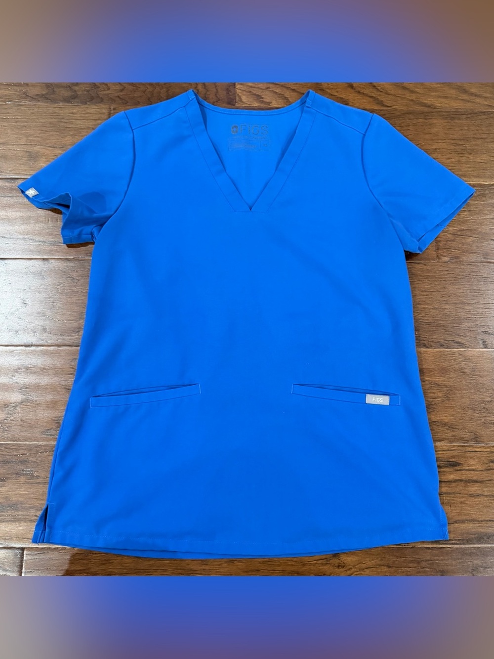 Figs Casma Three-Pocket Scrub Top Royal  Blue V Neck Technical Collection XS